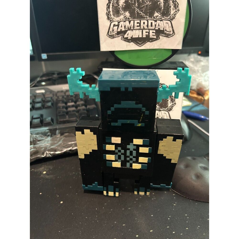 Mojang Minecraft Warden Action Figure 2017- Mattel